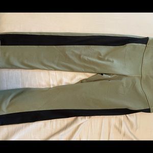 Old Navy 3/4 cropped leggings